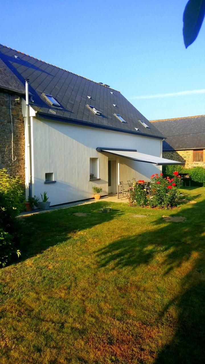 Chambres D'Hotes La Pinderie Val-Couesnon Exterior photo